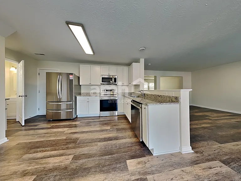2362 Hummingbird Ln — Photo 3