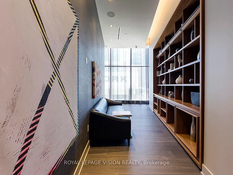 10 York St #4412 — Photo 21