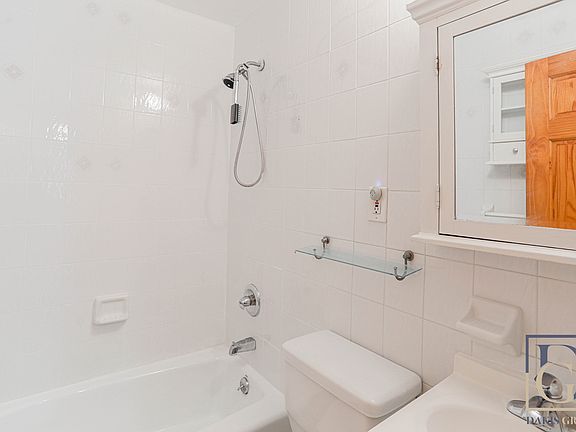 2nd image of 75-09 Astoria Blvd N #L1