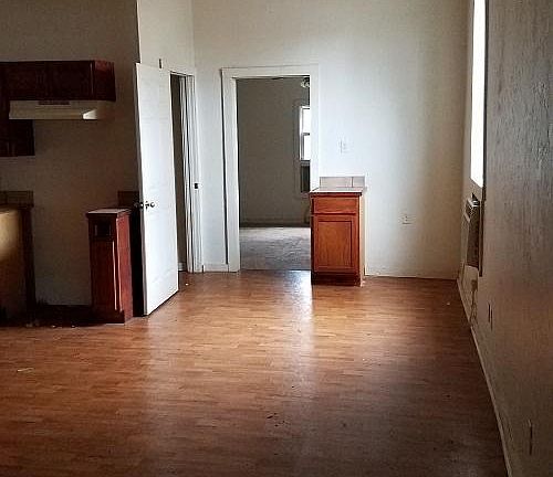 3rd image of 206 S Lafayette St #B