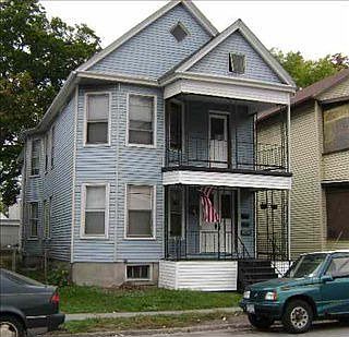 2nd image of 389 5th Ave
