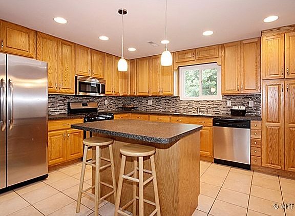 3rd image of 2425 S Perona Ln