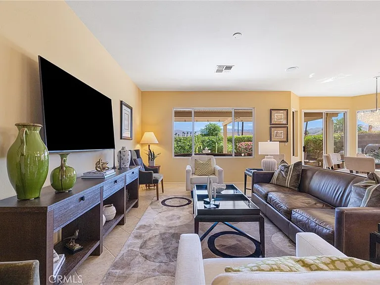 78122 Vinewood Dr — Photo 16
