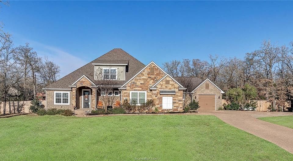 1st image of 17965 Saddle Creek Dr