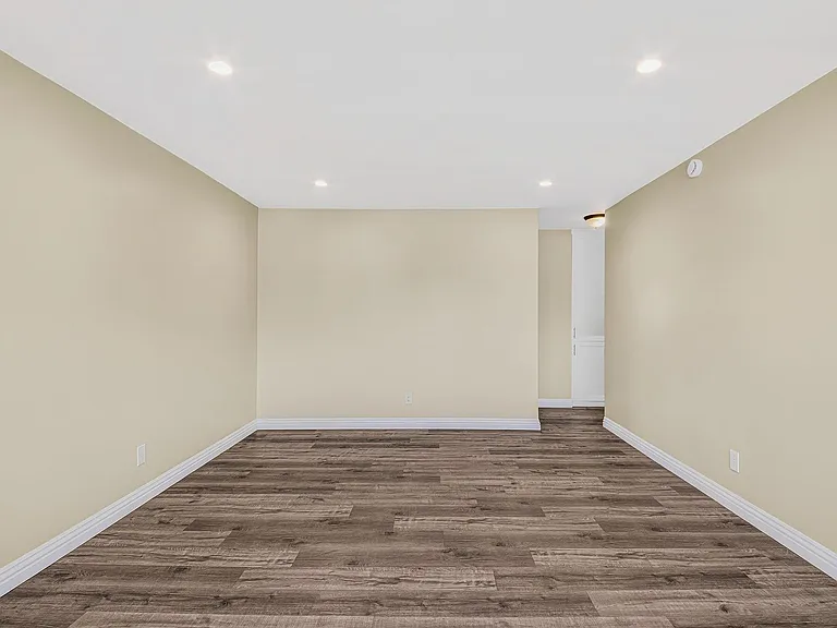 1831 Lime Ave — Photo 4