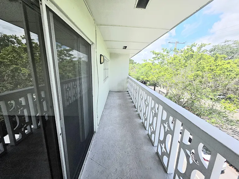 4200 NW 3rd Ct #313 — Photo 15