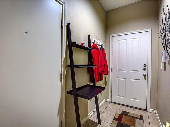 3rd image of 4225 McKinney Ave APT 13