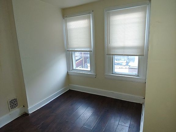 4th image of 2050 E Ann St