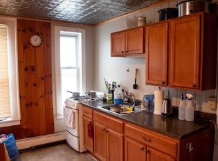 149 Elm St APT 4, Northampton, MA 01060