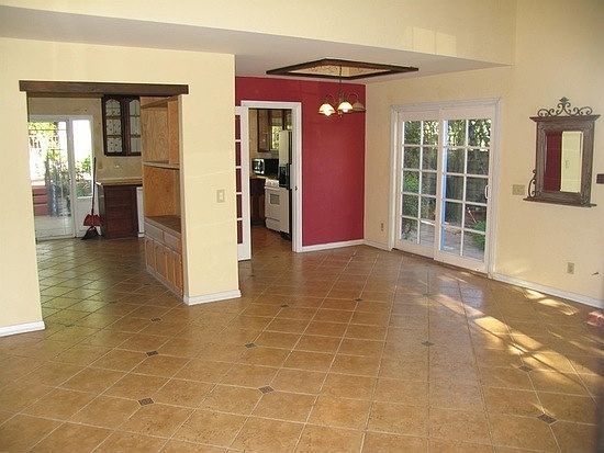 5th image of 27964 Redwood Glen Rd
