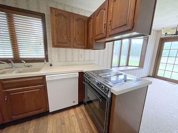 3rd image of 56940 County Road 19