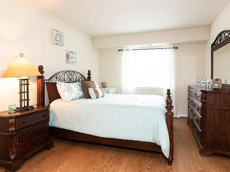 Patriot Pointe Apartments — Photo 6