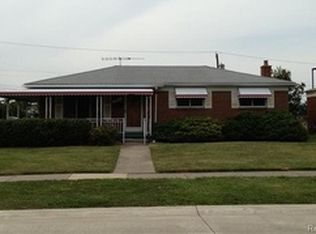 33819 Richard O Dr, Sterling Heights, MI 48310