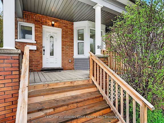 3rd image of 90 Park Rd S