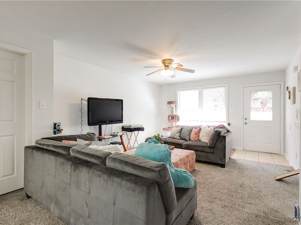 richmond-virginia-82556806 picture