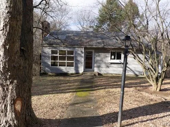 63 Perks Blvd, Cold Spring, NY 10516