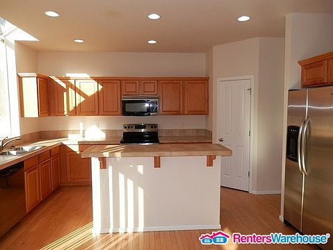 5th image of 4220 65th Avenue Ct E