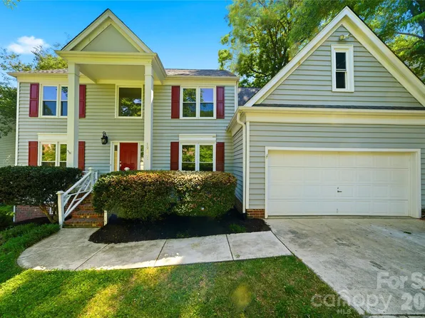 12801 Angel Oak Dr, Huntersville, NC 28078