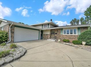 2942 193rd St, Lansing, IL 60438