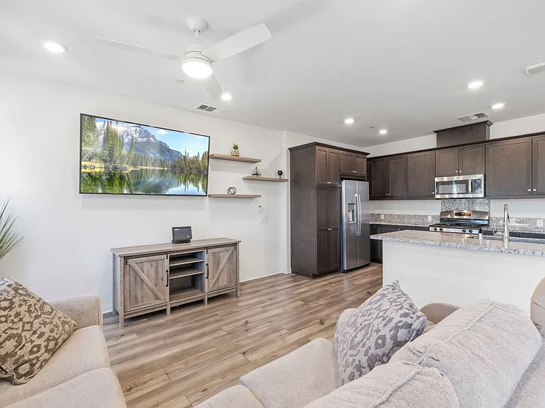 22760 Harmony Dr — Photo 12
