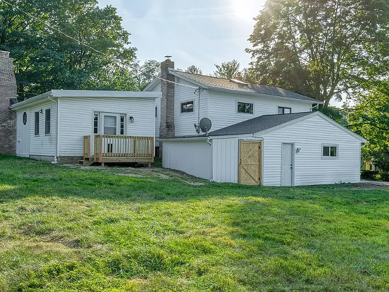 2175 Gale Dr — Photo 33