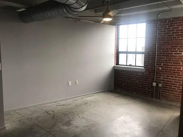 1720 Chouteau Ave — Photo 6
