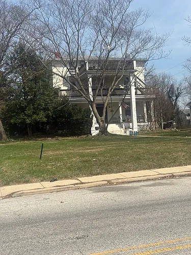 700 Woodbourne Ave Photo 1
