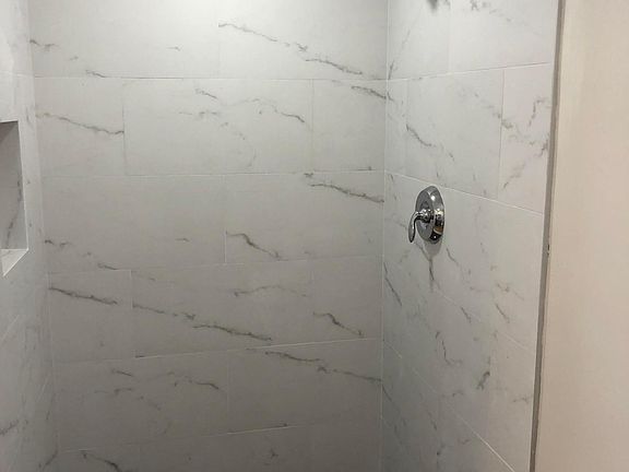 2nd image of 514 Figueroa Dr #1A