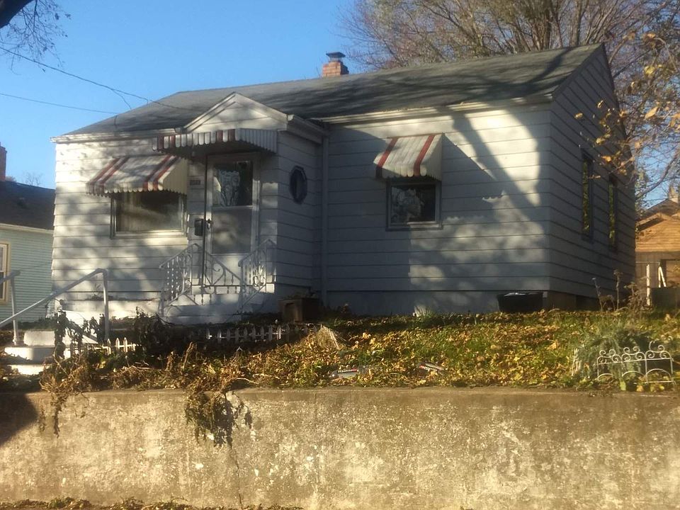 1st image of 2308 16th Ave