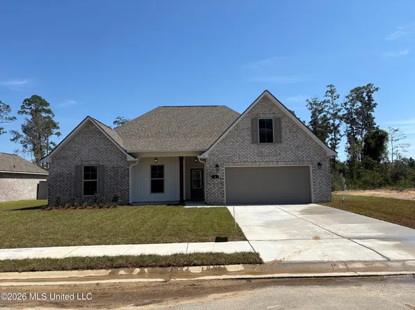 8 Byers Ln, Long Beach, MS 39560