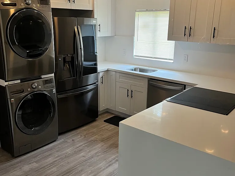 5000 SW 26th Ave — Photo 38