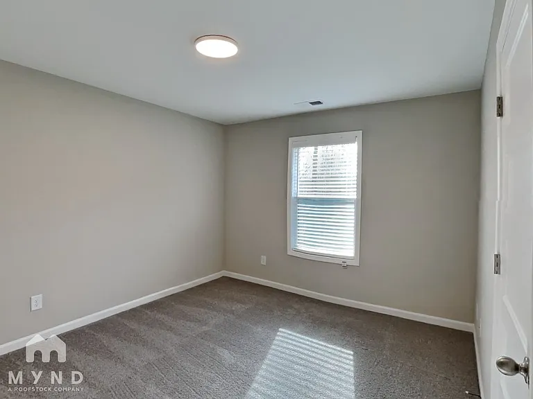 813 Trestle Creek Ct — Photo 21