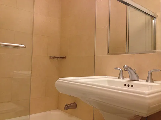 Rented by Stonehenge NYC LLC | media 16