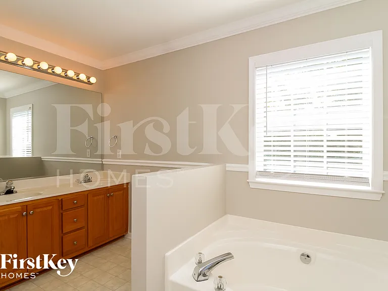 6111 Tory Ct — Photo 11