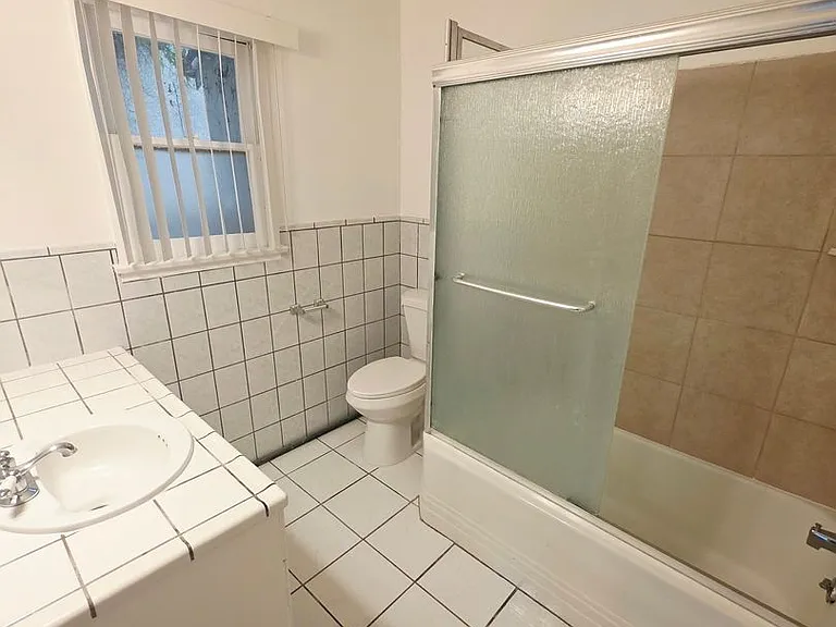416 Fischer St. — Photo 11