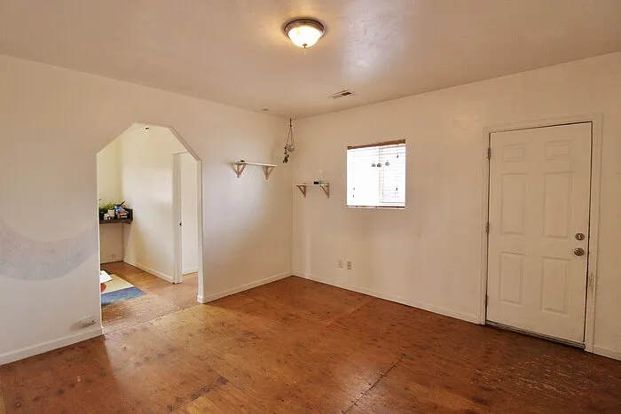 139 S Raleigh St — Photo 3