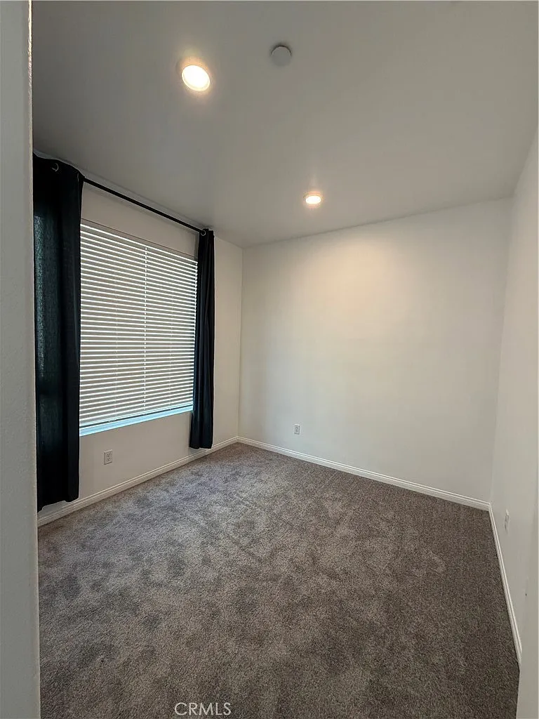 3 bed, 1845 sqft, $4,500 — Photo 2