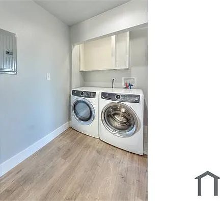 4286 S Hobart Blvd — Photo 8