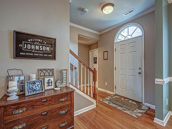 5th image of 2178 Southridge Dr