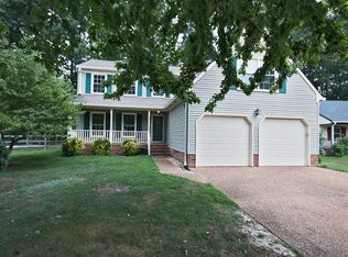 107 Gardenville Dr, Yorktown, VA 23693