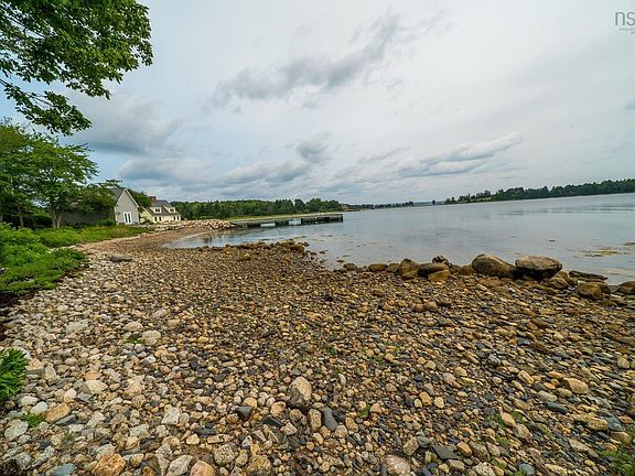 3rd image of 3329 Highway 3