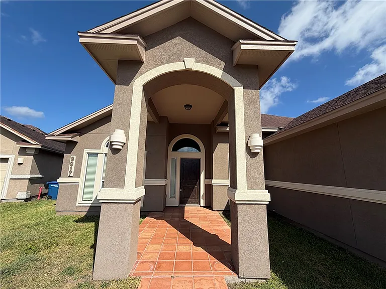 8317 Pocono Cir — Photo 2