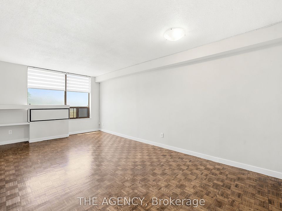1st image of 2350 Dundas St W #2511A
