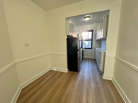 3rd image of 50 Park Ter W APT 6A