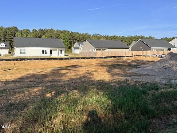 5th image of 48 Loganberry Rd