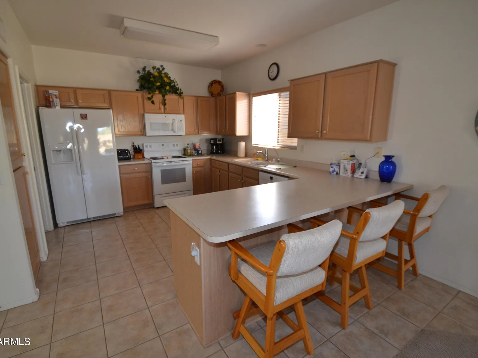 3 bed, 2.0 bath, 1409 sqft, $3,000 — Photo 4