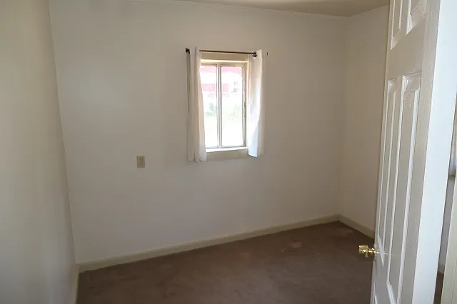 30452 Hilltop Dr — Photo 9