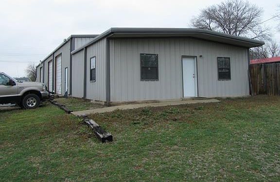 2nd image of 5201 N Fm Road 51