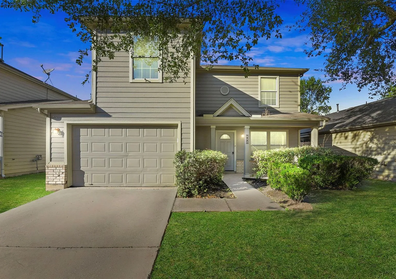 822 Grand Plains, Houston TX 77090 -- Ask about our No Cash Security Deposit Option — Photo 1