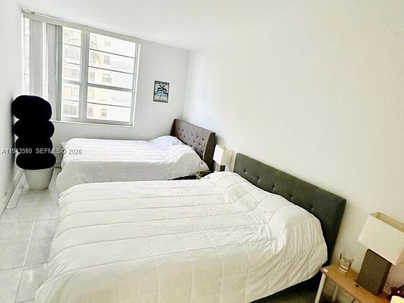 3rd image of 100 Lincoln Rd #524